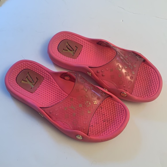 Louis Vuitton pink Monogrammed Pool Slide Sandals Sz 7.5/8 - Picture 8 of 9